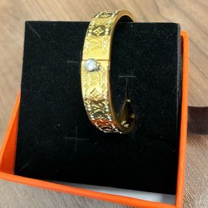 Fashion, designer, inspired gold plated bracelet, new in box